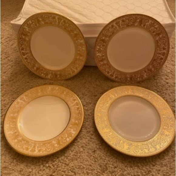 Wedgwood Other - Wedgwood Gold Florentine 6” Bread Plates.